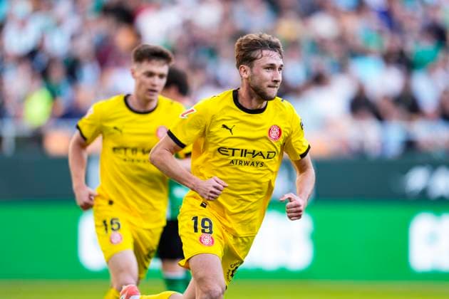 November 23, 2025, Sevilla, Sevilla, SPAIN: Vladyslav Vanat of Girona FC celebrates a goal during the Spanish league, LaLiga EA Sports, football match played between Real Betis and Girona FC at La Cartuja stadium on November 23, 2025, in Sevilla, Spain. Sevilla SPAIN - ZUMAa181 20251123_zaa_a181_103 Copyright: xJoaquinxCorcherox