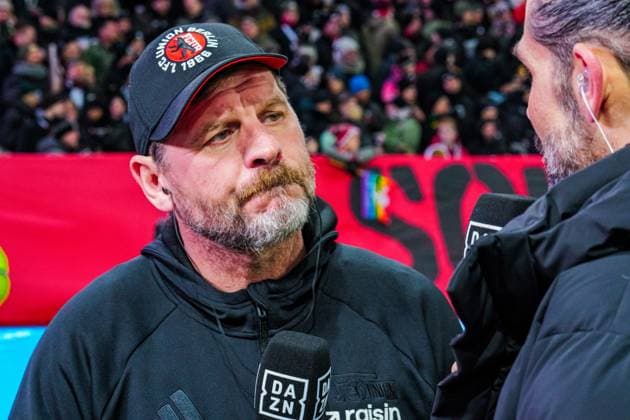 Germany Soccer Bundesliga 2025 26, 12 Matchday FC St Pauli vs Union Berlin Millerntor Stadion Hamburg Steffen Baumgart Coach, Union Berlin Copyright: xStefanxTrochax