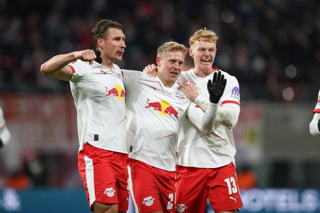 23 11 2025, xtgx, Soccer 1 Bundesliga RB Leipzig SV Werder Bremen emspor, v l jubilation after the 2 0 by Xaver Schlager Leipzig, 24 DFL DFB REGULATIONS PROHIBIT ANY USE OF PHOTOGRAPHS as IMAGE SEQUENCES and or QUASI VIDEO Leipzig