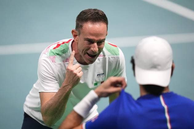 Captain Filippo Volandri shouts instructions to Matteo Berrettini during Davis Cup Finals 2025 finals match between Matteo Berrettini (Italy) and Pablo Carreno Busta (Spain) at Bologna Fiere, Bologna, Italy - November 23, 2025. - Tennis.  Copyright: xMassimoxPaolone LaPressex