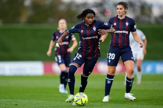 November 23, 2025, Valdebebas, Madrid, Spain: Alimata Belem of SD Eibar in action during the Spanish Women League, Liga F Moeve, football match played between Real Madrid and SD Eibar at Alfredo Di Stefano stadium on November 23, 2025, in Valdebebas, Madrid, Spain. Valdebebas Spain - ZUMAa181 20251123_zaa_a181_111 Copyright: xOscarxJ.xBarrosox