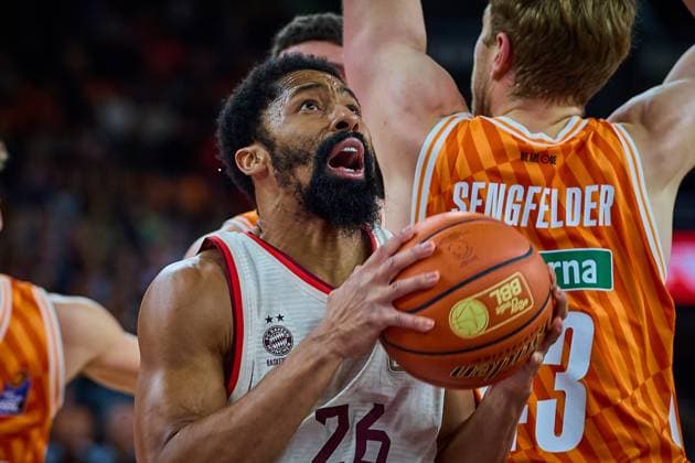 Spencer Dinwiddie FC Bayern, 26 sets GER, ratiopharm ulm vs FC Bayern, Basketball, Matchday 8, EasyCredit Bundesliga, Season 2025 2026, 23 11 2025 GER, ratiopharm ulm vs FC Bayern, Basketball, Matchday 8, EasyCredit Bundesliga, Season 2025 2026, 23 11 2025 Neu Ulm Copyright: xEibner-Pressefoto GeraldxOelze-dexStoppanyx EP_ODS