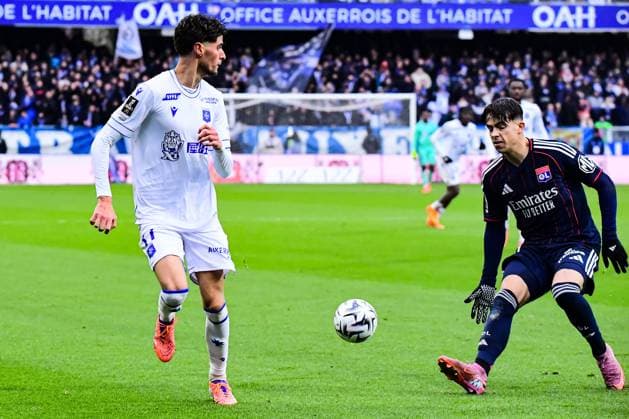 FOOTBALL : AJ Auxerre vs OL - Ligue 1 McDonalds - JournÃ e 13 - 23 11 2025 Oussama El Azzouzi (AJ Auxerre) AuxerreFrance  Copyright: xBaptistexAutissierx
