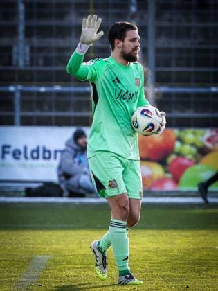 Phillip Menzel 13 1 FC Saarbruecken with ball, gesticulating, TSV 1860 Muenchen vs 1 FC Saarbruecken, Football, Third League, DFL, Season 2025 2026, First Round, Matchday 15, 23 11 2025 DFB regulations prohibit any use of photographs as image sequences and or quasi video Muenchen Bayern Germany Copyright: xkolbert-press MartinxAgüerax