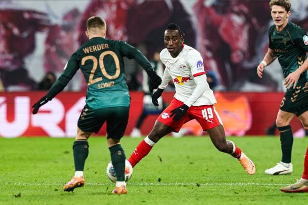 Yan Diomande RB Leipzig,49 vs Romano Schmid Werder Bremen,20 1 Soccer Bundesliga Season 2025 2026 Point Match RB Leipzig vs Werder Bremen at the Red Bull Arena in Leipzig Action,Soccer,Germany,Man,Men,23 11 2025