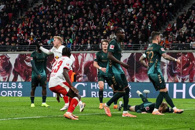 Goal celebration goal scorer Xaver Schlager RB Leipzig,24 scores to 2 0 1 Soccer Bundesliga season 2025 2026 point match RB Leipzig vs Werder Bremen in the Red Bull Arena in Leipzig action,soccer,Germany,man,men,23 11 2025
