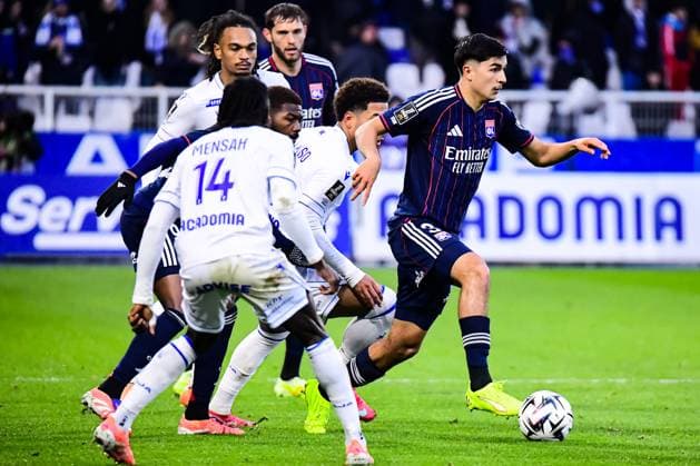 FOOTBALL : AJ Auxerre vs OL - Ligue 1 McDonalds - JournÃ e 13 - 23 11 2025 Mathys De Carvalho (OL) AuxerreFrance  Copyright: xBaptistexAutissierx