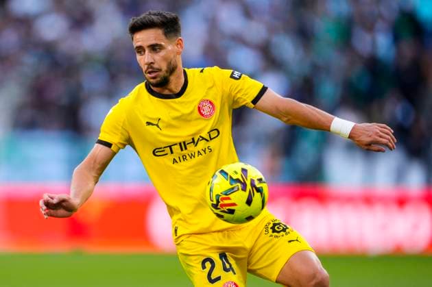 November 23, 2025, Sevilla, Sevilla, SPAIN: Alex Moreno of Girona FC in action during the Spanish league, LaLiga EA Sports, football match played between Real Betis and Girona FC at La Cartuja stadium on November 23, 2025, in Sevilla, Spain. Sevilla SPAIN - ZUMAa181 20251123_zaa_a181_145 Copyright: xJoaquinxCorcherox