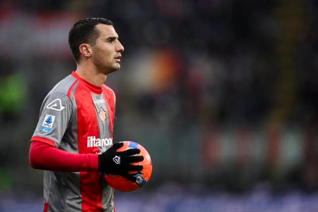 AS Roma v US Cremonese - Serie A Federico Bonazzoli of US Cremonese holds the ball during the Serie A football match between AS Roma and US Cremonese. Cremona Italy Copyright: xNicolòxCampox