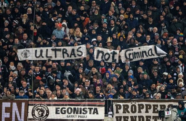 Soccer, Men, Season 2025 2026, 1 Bundesliga 11 Matchday , FC St Pauli 1 FC Union Berlin, Fans of St Pauli with banners Ultras not criminal, 23 11 2025, Copyright: xMatthiasxKochx