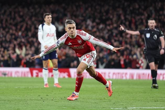 London, England, 23rd November 2025. Leandro Trossard of Arsenal celebrates after scoring to make it 1-0 during the Arsenal vs Tottenham Hotspur Premier League match at the Emirates Stadium, London. Picture credit should read: David Klein Sportimage EDITORIAL USE ONLY. No use with unauthorised audio, video, data, fixture lists, club league logos or live services. Online in-match use limited to 120 images, no video emulation. No use in betting, games or single club league player publications. SPI_049_DK_Arsenal_Tottenham SPI-4307-0048