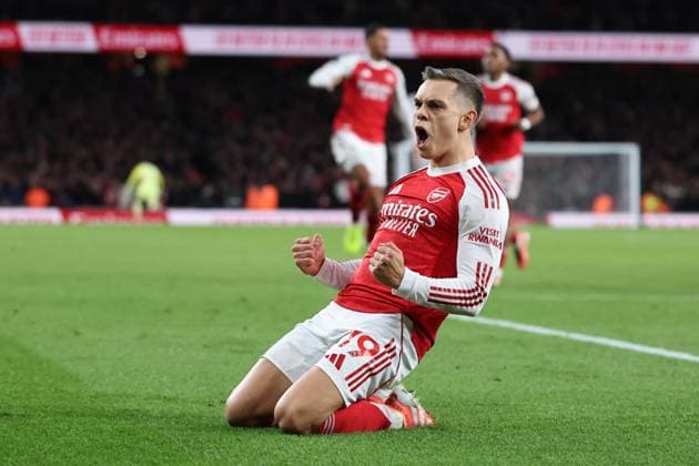 London, England, 23rd November 2025. Leandro Trossard of Arsenal celebrates after scoring to make it 1-0 during the Arsenal vs Tottenham Hotspur Premier League match at the Emirates Stadium, London. Picture credit should read: David Klein Sportimage EDITORIAL USE ONLY. No use with unauthorised audio, video, data, fixture lists, club league logos or live services. Online in-match use limited to 120 images, no video emulation. No use in betting, games or single club league player publications. SPI_053_DK_Arsenal_Tottenham SPI-4307-0052