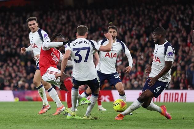 London, England, 23rd November 2025. Eberechi Eze of Arsenal scores to make it 2-0 during the Arsenal vs Tottenham Hotspur Premier League match at the Emirates Stadium, London. Picture credit should read: David Klein Sportimage EDITORIAL USE ONLY. No use with unauthorised audio, video, data, fixture lists, club league logos or live services. Online in-match use limited to 120 images, no video emulation. No use in betting, games or single club league player publications. SPI_064_DK_Arsenal_Tottenham SPI-4307-0063