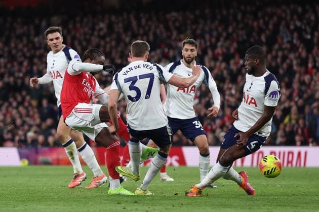 London, England, 23rd November 2025. Eberechi Eze of Arsenal scores to make it 2-0 during the Arsenal vs Tottenham Hotspur Premier League match at the Emirates Stadium, London. Picture credit should read: David Klein Sportimage EDITORIAL USE ONLY. No use with unauthorised audio, video, data, fixture lists, club league logos or live services. Online in-match use limited to 120 images, no video emulation. No use in betting, games or single club league player publications. SPI_065_DK_Arsenal_Tottenham SPI-4307-0064