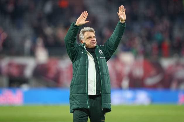 23 11 2025, xtgx, Soccer 1 Bundesliga RB Leipzig SV Werder Bremen emspor, v l Horst Steffen Bremen, coach thanks the fans DFL DFB REGULATIONS PROHIBIT ANY USE OF PHOTOGRAPHS as IMAGE SEQUENCES and or QUASI VIDEO Leipzig
