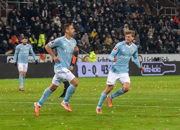 Soccer, Men, Season 2025 2026, 1 Bundesliga 11 Matchday , FC St Pauli 1 FC Union Berlin, v l Rani Khedira 1 FC Union Berlin , Aljoscha Kemlein 1 FC Union Berlin , Cheering after goal to 0 1, 23 11 2025, Copyright: xMatthiasxKochx