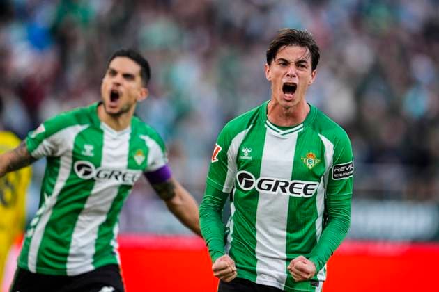 November 23, 2025, Sevilla, Sevilla, SPAIN: Valentin Gomez of Real Betis celebrates a goal during the Spanish league, LaLiga EA Sports, football match played between Real Betis and Girona FC at La Cartuja stadium on November 23, 2025, in Sevilla, Spain. Sevilla SPAIN - ZUMAa181 20251123_zaa_a181_189 Copyright: xJoaquinxCorcherox