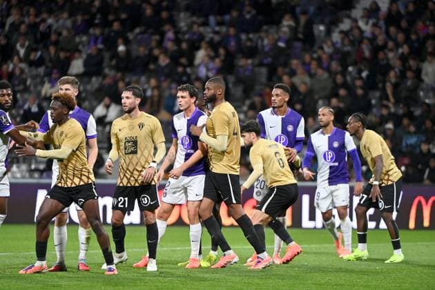 Toulouse FC v Angers SCO - Ligue 1 McDonald s 2025 2026 21 Jordan LEFORT (sco) - 02 Rasmus Schmidt NICOLAISEN (tfc) - 04 Ousmane CAMARA (sco) - 20 EMERSONN Correia da Silva (tfc) during the Ligue 1 McDonald s match between Toulouse and Angers at Stadium de Toulouse on November 23, 2025 in Toulouse, France. Toulouse France  Copyright: xFEPx 776348204