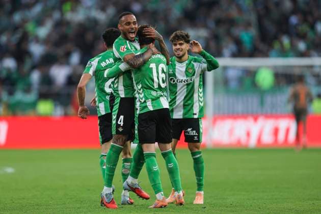 ESP: Real Betis - Girona FC. La Liga EA Sports. Date 13 Valentin Gomez of Real Betis during the La Liga EA Sports match between Real Betis and Girona FC played at La Cartuja Stadium on November 23, 2025 in Sevilla, Spain. kpng Copyright: xAntonioxPozox xPRESSINx AP_251123_BET_GIR_047