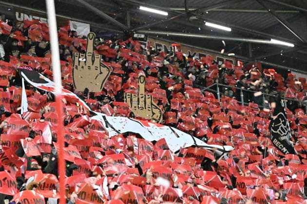 GER 1 FBL, FC St Pauli vs 1 FC Union Berlin 23 11 2025, Millerntorstadion, Hamburg, GER 1 FBL, FC St Pauli vs 1 FC Union Berlin im Bild Feature Protests by Pauli fans at the start of the match nordphotoxGmbH xWitke nph00002
