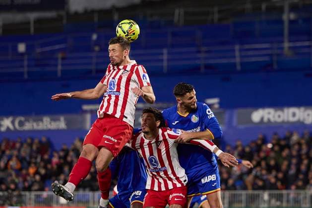Clement Lenglet Atletico de Madrid controls the ball during the LaLiga EA Sports match between Getafe CF v AtlÃ tico Madrid at Coliseum on November 23, 2025 in Getafe, Spain Photo by Manu Reino DeFodi Images
