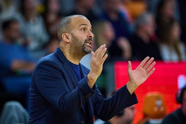 T J Parker FC Bayern, Assistant Coach GER, ratiopharm ulm vs FC Bayern, Basketball, Matchday 8, EasyCredit Bundesliga, Season 2025 2026, 23 11 2025 GER, ratiopharm ulm vs FC Bayern, Basketball, Matchday 8, EasyCredit Bundesliga, Season 2025 2026, 23 11 2025 New Ulm Copyright: xEibner-Pressefoto GeraldxOelze-dexStoppanyx EP_ODS
