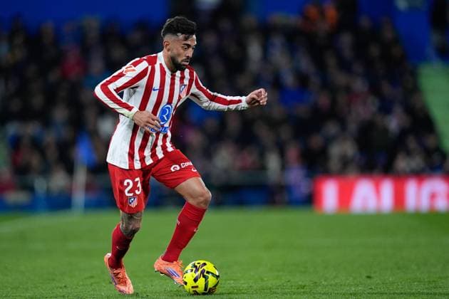November 23, 2025, Getafe, Madrid, Spain: Nico Gonzalez of Atletico de Madrid in action during the Spanish League, LaLiga EA Sports, football match played between Getafe CF and Atletico de Madrid at Coliseum de Getafe stadium on November 23, 2025, in Getafe, Spain. Getafe Spain - ZUMAa181 20251123_zaa_a181_235 Copyright: xDennisxAgyemanx