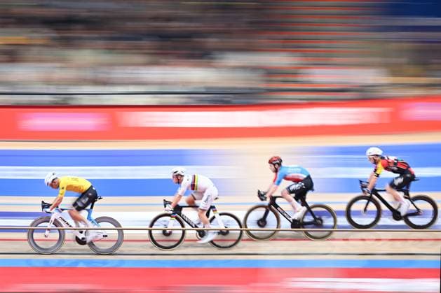 Belgian Fabio Van Den Bossche, Dutch Yoeri Havik and Italian Elia Viviani pictured in action during the last day of the Zesdaagse Vlaanderen-Gent six-day indoor Track cycling, Rad, Radsport, Bahnrad, Bahn event at the indoor cycling arena t Kuipke, Sunday 23 November 2025, in Gent. MAARTENxSTRAETEMANS  x143688664x