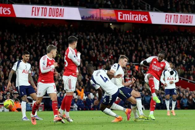Arsenal v Tottenham Hotspur - Premier League Eberechi Eze of Arsenal scores his 1st and Arsenal s 2nd goal during the Premier League match between Arsenal and Tottenham Hotspur at Emirates Stadium on November 23, 2025 in London, England. London Emirates Stadium England United Kingdom Copyright: xNigelxFrench Sportsphoto APLx 14142519