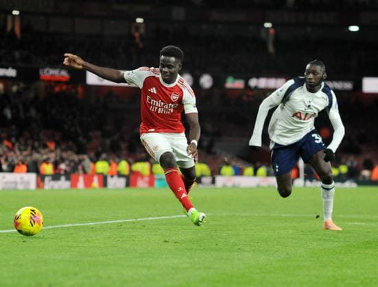Football - 2025 2026 Premier League - Arsenal vs Tottenham Hotspur - Emirates Stadium - 23rd November 2025. Bukayo Saka of Arsenal at the Emirates stadium COLORSPORT Andrew Cowie 