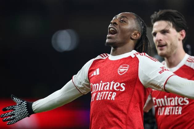 Arsenal gegen Tottenham 23. November 2025, London Premier League Fußball Arsenal gegen Tottenham Hotspur Eberechi Eze von Arsenal feiert einen Hattrick und das 4. Arsenal-Tor Foto Charlotte Wilson Offside London UK  Copyright: xCharlottexWilsonx xOffsidexOffside