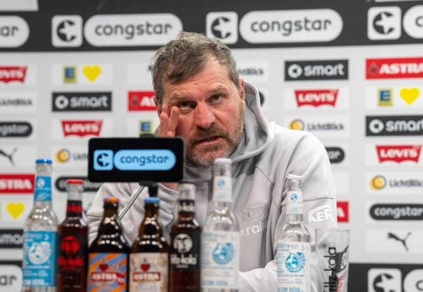 Soccer, Men, Season 2025 2026, 1 Bundesliga 11 Matchday , FC St Pauli 1 FC Union Berlin, Coach Steffen Baumgart 1 FC Union Berlin at the PK, 23 11 2025, Copyright: xMatthiasxKochx