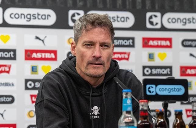 Soccer, Men, Season 2025 2026, 1 Bundesliga 11 Matchday , FC St Pauli 1 FC Union Berlin, Coach Alexander Blessin St Pauli at the PK, 23 11 2025, Copyright: xMatthiasxKochx