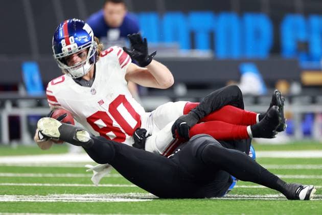 New York Giants vs Detroit Lions DETROIT,MICHIGAN-November23: Wide receiver Gunner Olszewski (80) of the New York Giants is tackled by defensive end Tyrus Wheat (99) of the Detroit Lions during an NFL, American Football Herren, USA football game between the New York Giants and the Detroit Lions in Detroit, Michigan USA, on Sunday, November 23, 2025. Detroit Michigan United States  Copyright: xAmyxLemusx originalFilename:lemus-newyorkg251123_npSQg.jpg