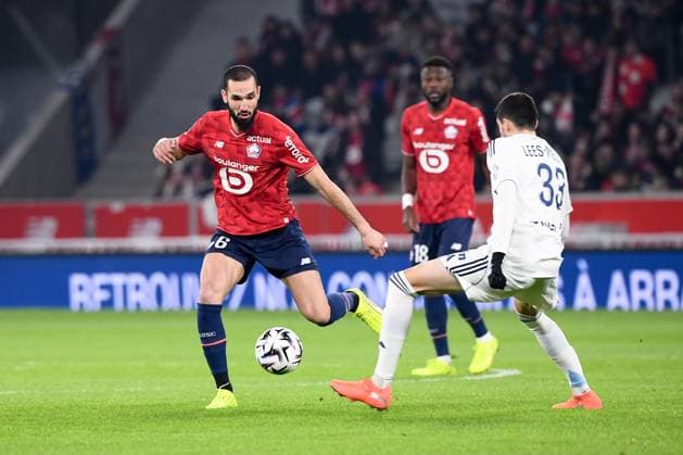 LOSC Lille v Paris FC - Ligue 1 McDonald s 2025 2026 06 Nabil BENTALEB (losc) during the Ligue 1 McDonald s match between Lille and Paris at Stade Pierre Mauroy on November 23, 2025 in Lille, France. Lille France  Copyright: xFEPx 776417692