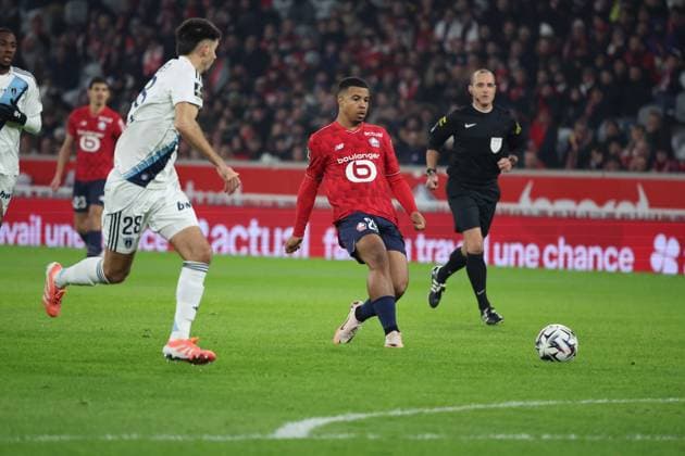 FOOTBALL : LOSC Lille vs Paris FC - Ligue 1 J13 - 23 11 2025 Hamza IGAMANE (LOSC Lille) lors du match LOSC Lille vs Paris FC, Ligue 1 J13, Decathlon Arena stade Pierre Mauroy, le 23 novembre 2025 - photo Laurent Sanson PsnewZ  Copyright: xLaurentxSANSONx xPsnewZx