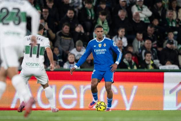 November 23, 2025, Elche, Alicante, SPAIN: Trent Alexander-Arnold of Real Madrid CF in action during the Spanish league, La Liga EA Sports, football match played between Elche CF and Real Madrid C.F. at Manuel Martinez Valero Stadium on November 23, 2025 in Elche, Spain. Elche SPAIN - ZUMAa181 20251123_zaa_a181_283 Copyright: xFranciscoxMaciax