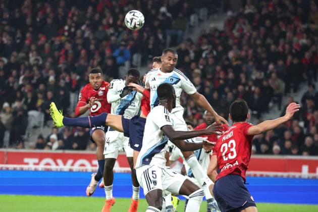 FOOTBALL : LOSC Lille vs Paris FC - Ligue 1 J13 - 23 11 2025 Action LOSC lors du match LOSC Lille vs Paris FC, Ligue 1 J13, Decathlon Arena stade Pierre Mauroy, le 23 novembre 2025 - photo Laurent Sanson PsnewZ  Copyright: xLaurentxSANSONx xPsnewZx