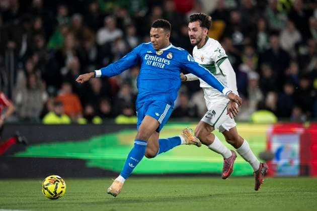 November 23, 2025, Elche, Alicante, SPAIN: Kylian Mbappe of Real Madrid CF in action during the Spanish league, La Liga EA Sports, football match played between Elche CF and Real Madrid C.F. at Manuel Martinez Valero Stadium on November 23, 2025 in Elche, Spain. Elche SPAIN - ZUMAa181 20251123_zaa_a181_299 Copyright: xFranciscoxMaciax