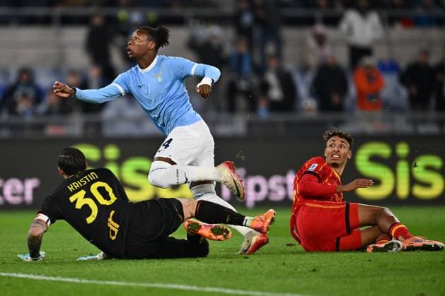 SS Lazio v US Lecce - Serie A Tijjani Noslin of S.S. Lazio scores the goal for 2-0 during the 12th day of the Serie A Championship between S.S. Lazio and U.S. Lecce at the Olympic Stadium in Rome, Italy, on November 23, 2025. Rome Italy Italy  Copyright: xDomenicoxCippitellix originalFilename:cippitelli-sslaziou251123_npyhA.jpg