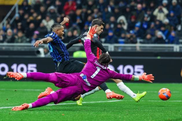 Christian Pulisic of AC Milan scores a goal during Serie A 2025 26 football match between FC Internazionale and AC Milan at San Siro Stadium in Milan Milan Italy Copyright: xBEAUTIFULxSPORTS Carabellix