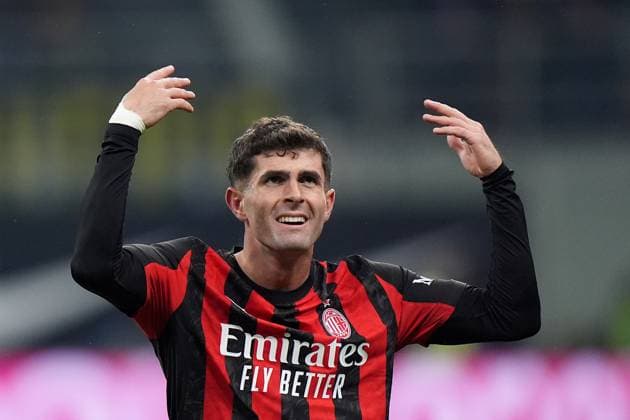 AC Milan s Christian Pulisic celebrates after scoring 0-1 during the Serie A soccer match between Inter and Milan at the San Siro Stadium in Milan , north Italy - Sunday , November 23 , 2025. - Soccer .  Copyright: xSpada LaPressex