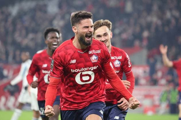 FOOTBALL : LOSC Lille vs Paris FC - Ligue 1 J13 - 23 11 2025 Joie de Olivier GIROUD (LOSC Lille) apres son but sur penalty lors du match LOSC Lille vs Paris FC, Ligue 1 J13, Decathlon Arena stade Pierre Mauroy, le 23 novembre 2025 - photo Laurent Sanson PsnewZ  Copyright: xLaurentxSANSONx xPsnewZx