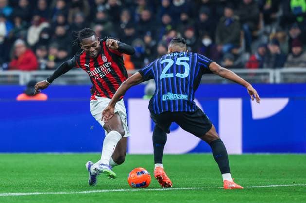 Rafael Leao of AC Milan seen in action during Serie A 2025 26 football match between FC Internazionale and AC Milan at San Siro Stadium in Milan  Copyright: xFabrizioxCarabelli IPAxSportx xipa-agency.netx xx IPA_68311846 IPA_Agency_IPA68311846