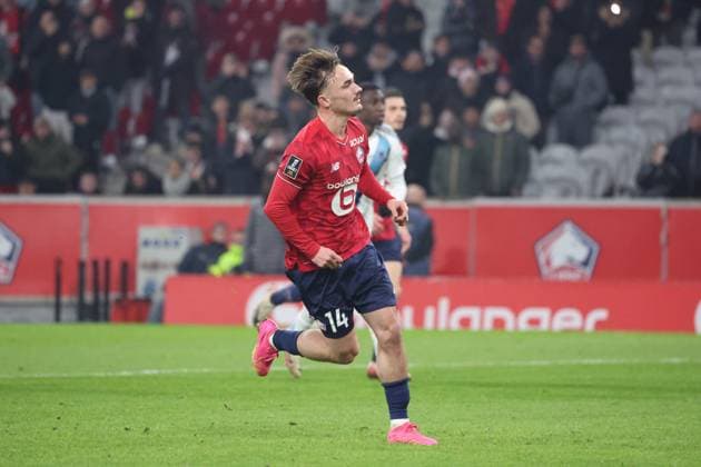 FOOTBALL : LOSC Lille vs Paris FC - Ligue 1 J13 - 23 11 2025 But sur penalty de Marcus BROHOLM (LOSC Lille) lors du match LOSC Lille vs Paris FC, Ligue 1 J13, Decathlon Arena stade Pierre Mauroy, le 23 novembre 2025 - photo Laurent Sanson PsnewZ  Copyright: xLaurentxSANSONx xPsnewZx