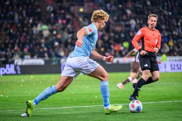 Soccer I Men I Season 2025 2026 I Bundesliga I 11 Matchday I FC St Pauli 1 FC Union Berlin I 23 11 2025 Leopold Querfeld 14, 1 FC Union Berlin Hamburg Millerntor Stadion Hamburg Germany Copyright: xLobecax xHenningxRohlfsx