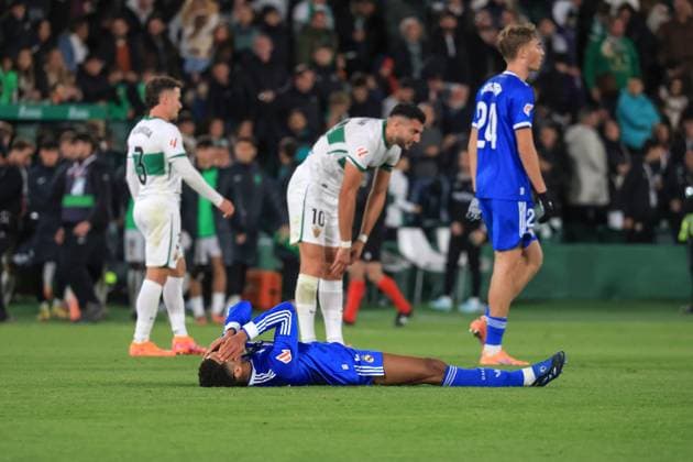 Spain - LaLiga EA - Elche CF vs Real Madrid CF - 23 11 2025 SPAIN, ELCHE, NOVEMBER 23. Jude Bellingham of Real Madrid looks dejected during the LaLiga EA Sports football match between Elche CF and Real Madrid CF on November 23, 2025 at Estadio Manuel Martinez Valero in Elche, Spain. Photo by Manuel Blondeau AOP.Press Elche Estadio Manuel Martinez Valero Valencian Community Spain Copyright: x ManuelxBlondeau AOP.Pressx AOP20251123-007