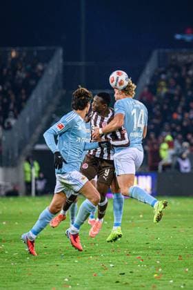Soccer I Men I Season 2025 2026 I Bundesliga I 11 Matchday I FC St Pauli 1 FC Union Berlin I 23 11 2025 Abdoulie Ceesay 9, FC St Pauli , Leopold Querfeld 14, 1 FC Union Berlin Hamburg Millerntor Stadion Hamburg Germany Copyright: xLobecax xHenningxRohlfsx