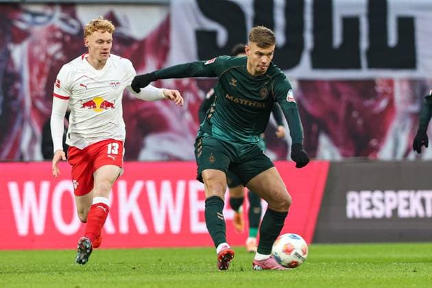 Keke Topp Werder Bremen,9 vs Nicolas Seiwald RB Leipzig,13 1 Soccer Bundesliga Season 2025 2026 Point Match RB Leipzig vs Werder Bremen at the Red Bull Arena in Leipzig Action,Soccer,Germany,Man,Men,23 11 2025
