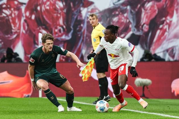 Yan Diomande RB Leipzig,49 vs Jens Stage Werder Bremen,6 1 Soccer Bundesliga Season 2025 2026 Point Match RB Leipzig vs Werder Bremen at the Red Bull Arena in Leipzig Action,Soccer,Germany,Man,Men,23 11 2025